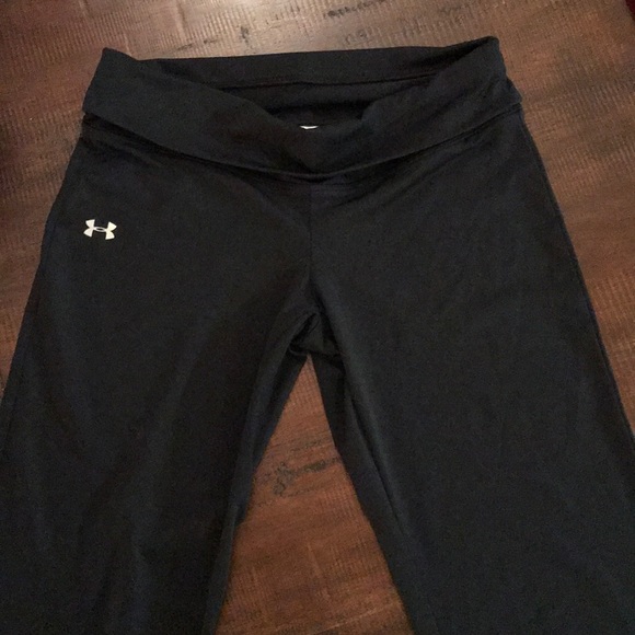 Under Armour Pants - EUC~ Under Armour All Season Capri Pants